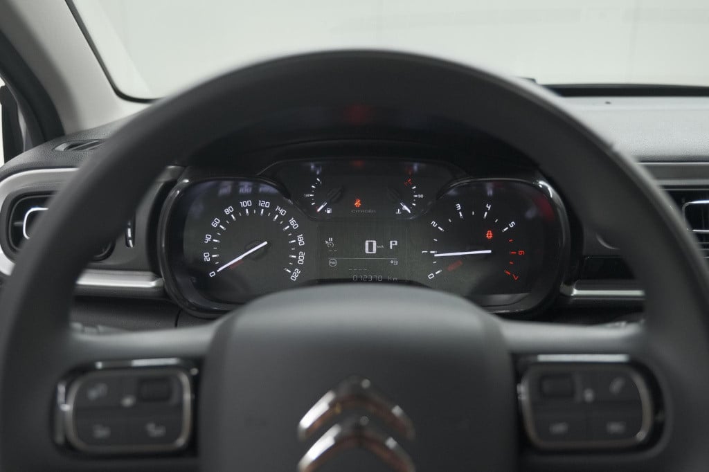 Citroen C3 puretech 110 eat6 max | apple carplay | parkeersensoren | climat