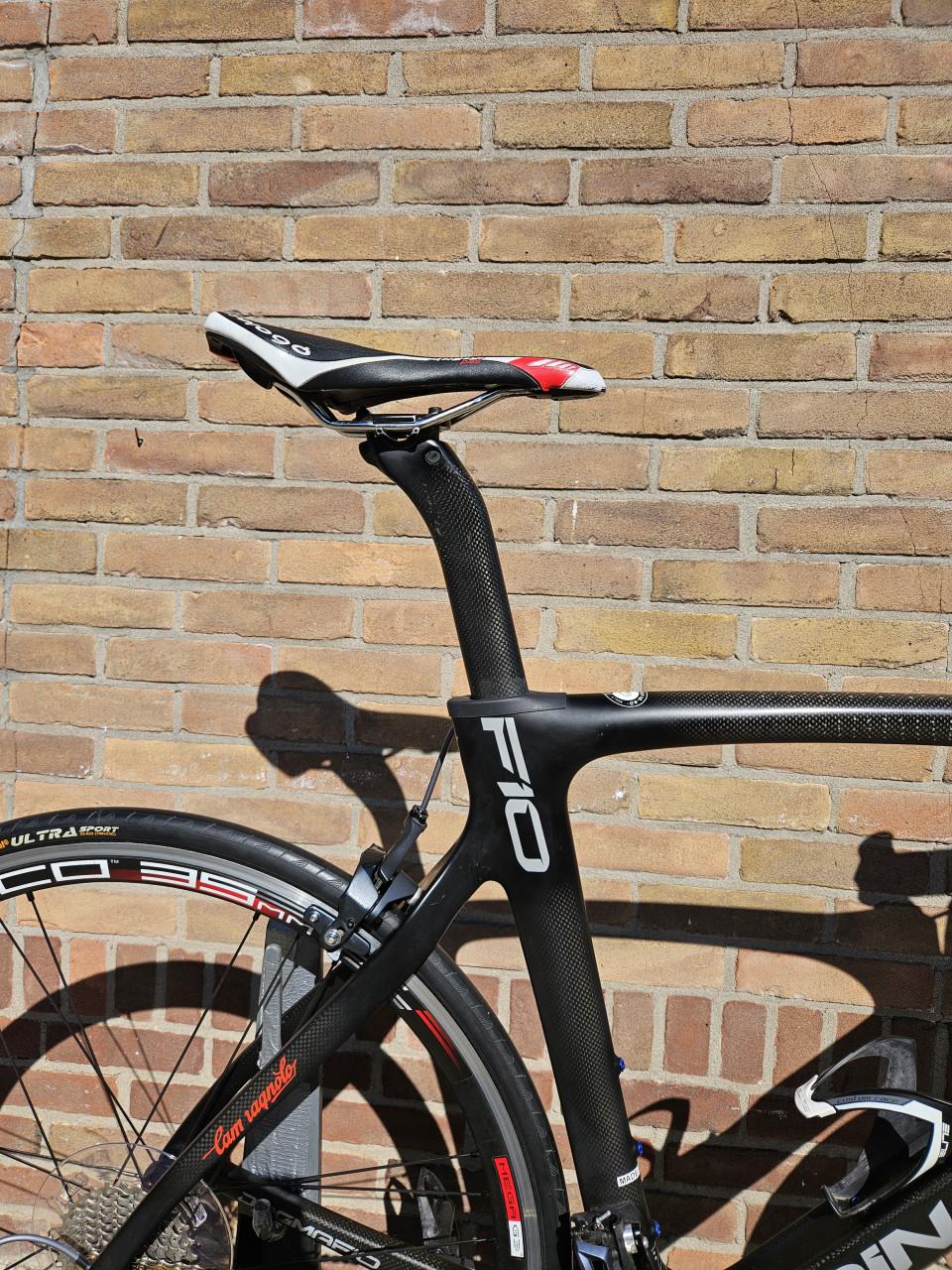 Pinarello Dogma F10 - Fullcarbon.