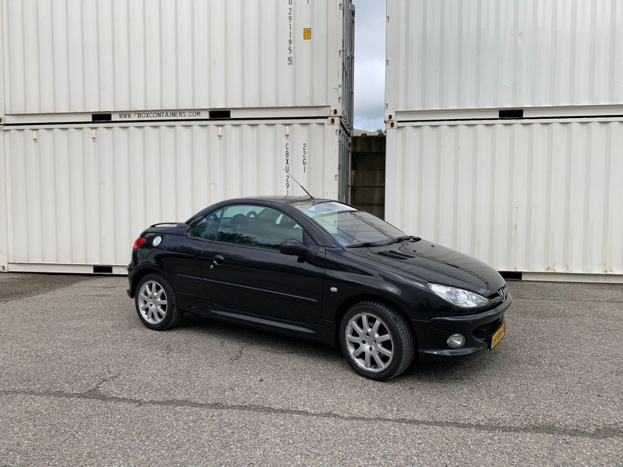 Peugeot cabrio 206 2.0 liter