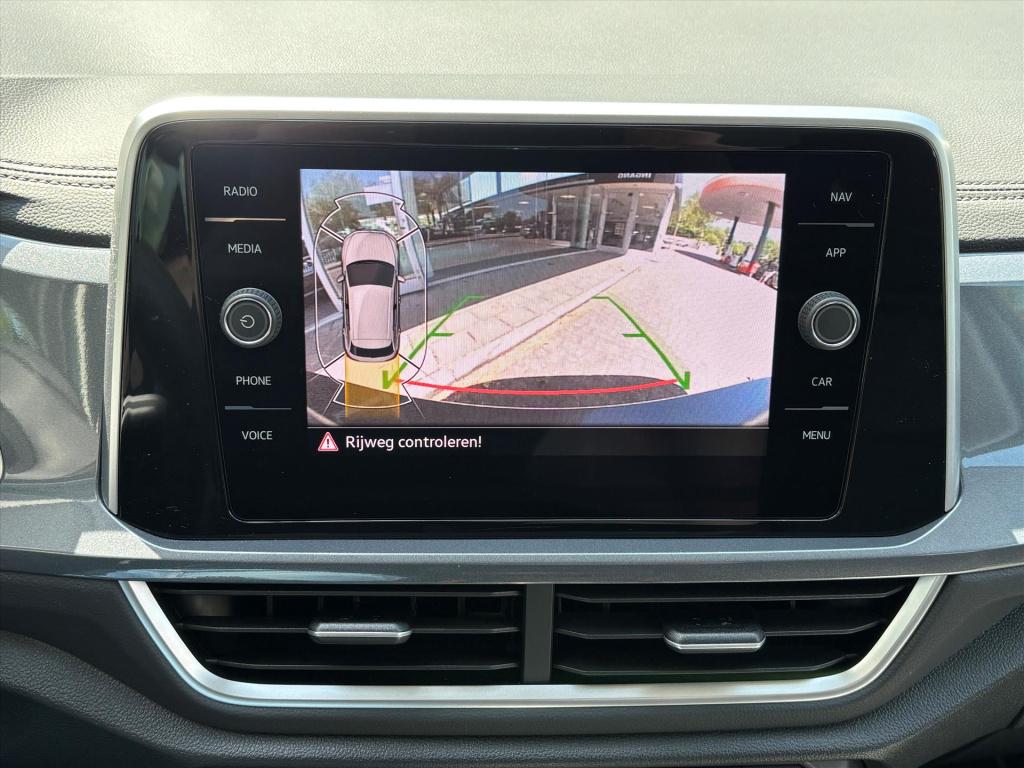 Volkswagen T-roc 1.5 tsi 150pk 7-dsg style| camera| keyless|dode hoek| rijk