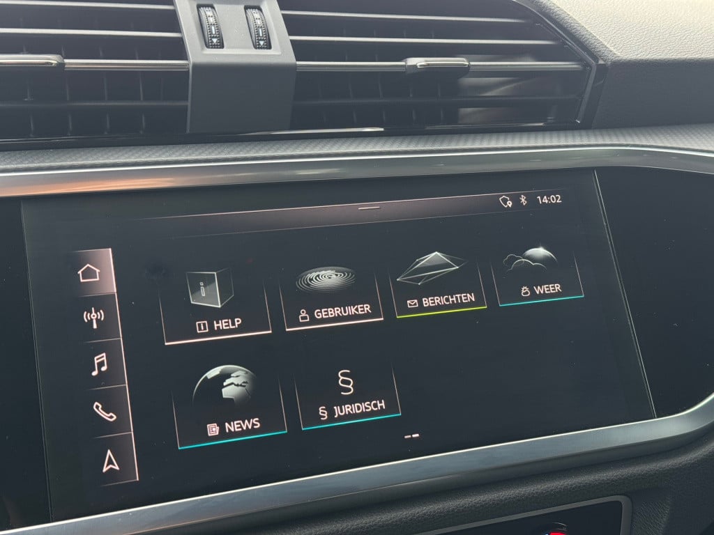 Audi Q3 sportback 35 tfsi s-line 3x * matrix led * camera * leder / alcanta