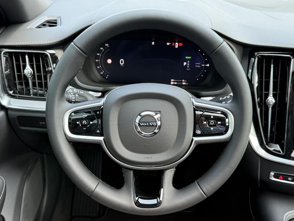 Volvo V60 t6 398pk recharge ultra dark| panodak| 360camera| adap.cruise| a