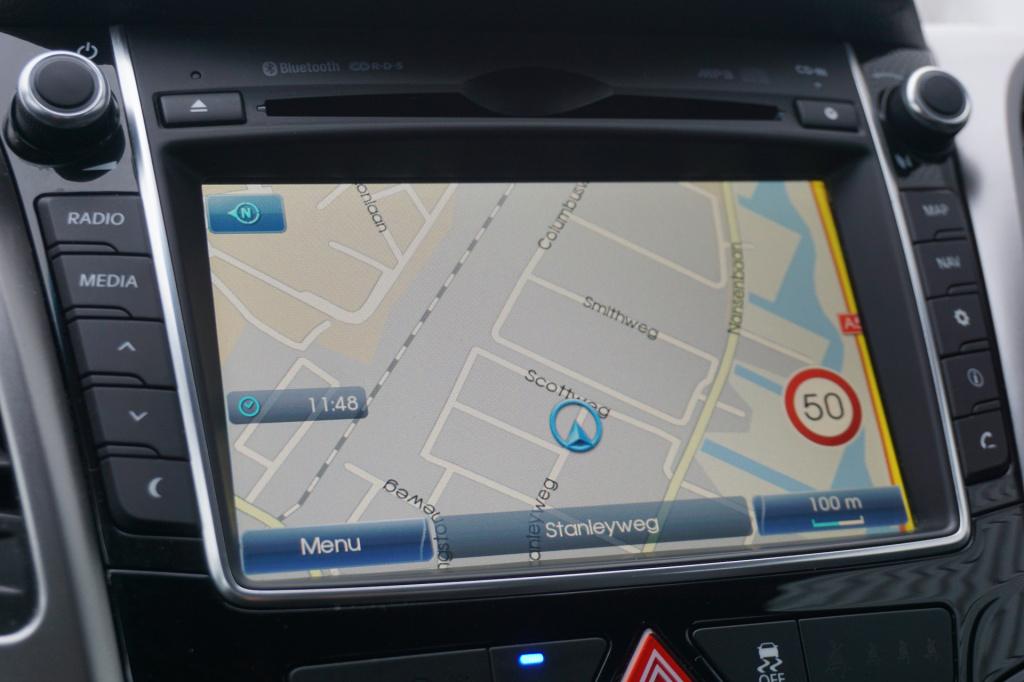 Hyundai I 30 1.6 gdi i-vision automaat / climate / navi / cruise controle /