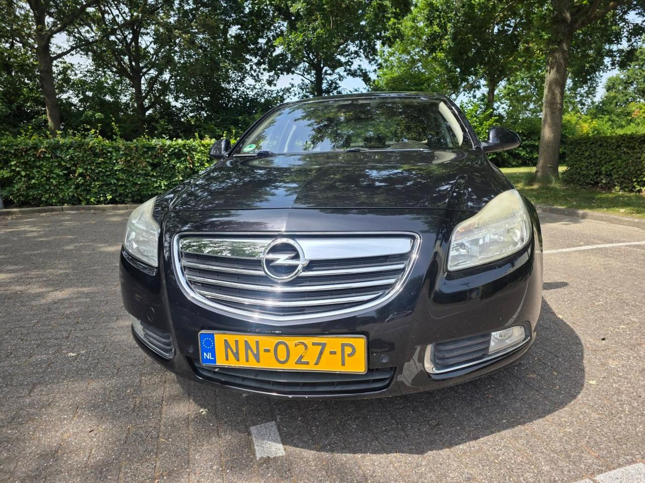 Koopje zeer nette Opel Insignia 1.8i Cosmo