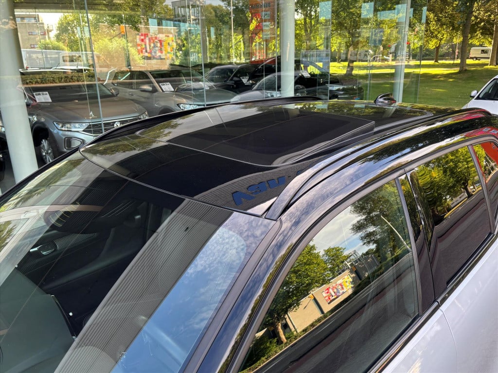 Volvo XC40 1.5 t5 recharge r-design|bliss|panoramadak|memorystoelen|stuur-s
