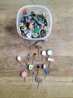 Verzameling speldjes