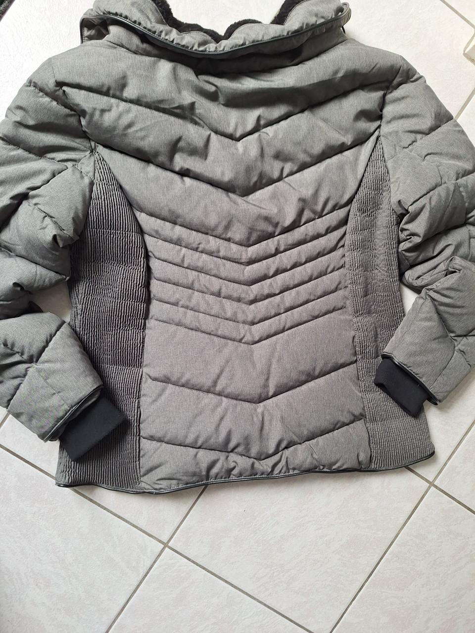 Grijze Jas...  Maat L