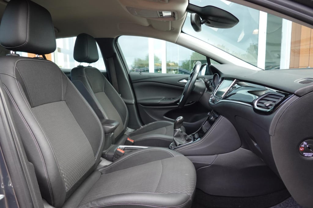 Opel Astra 1.4 innovation