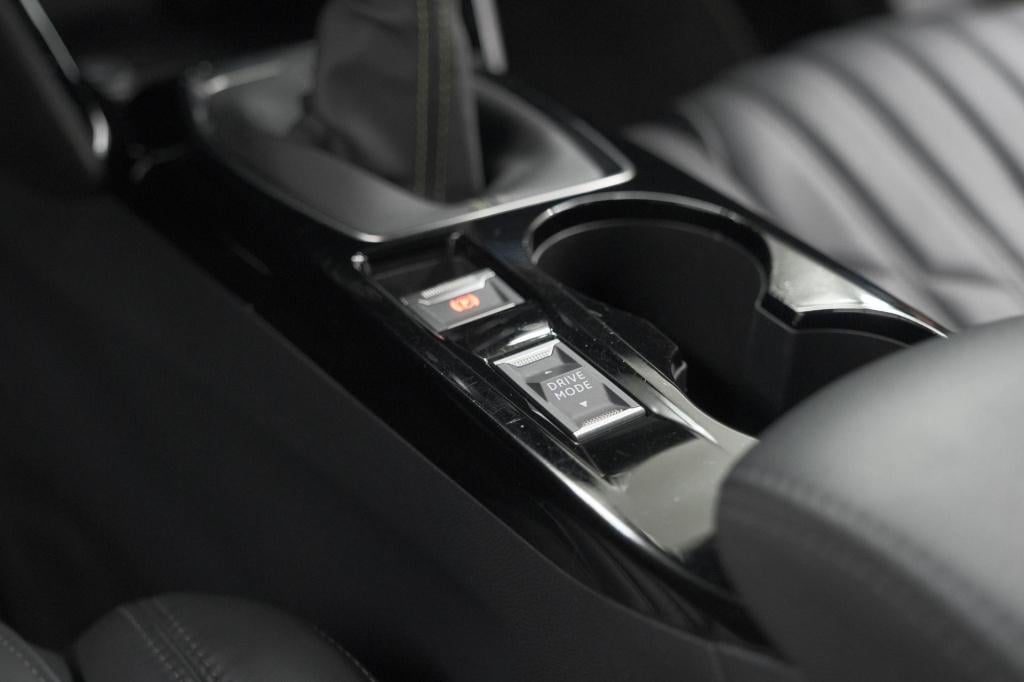 Peugeot 2008 puretech 130 gt pack | leer-pakket | camera | dodehoekdetectie