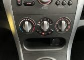 Leuke Opel Agila met weinig kilometers