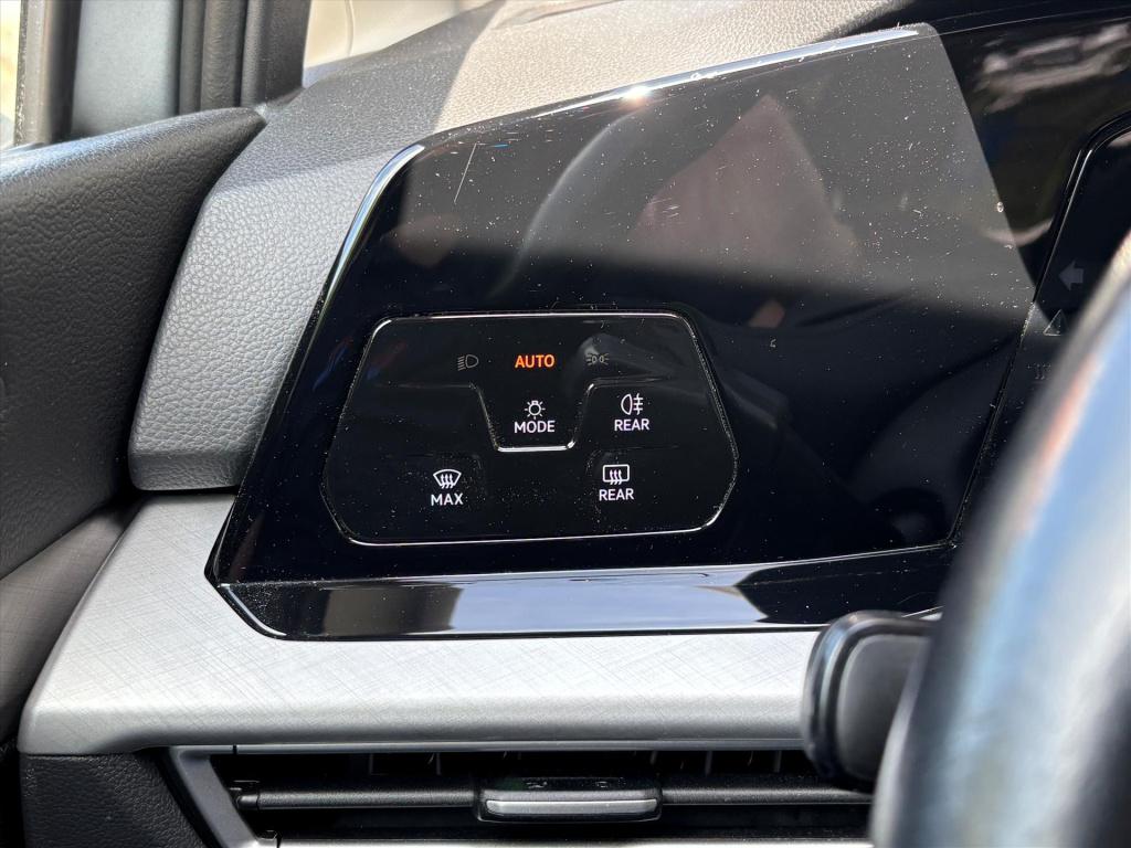 Volkswagen Golf 1.5 tsi 130pk life| navigatie |adapt cruise| led| rijklaarp