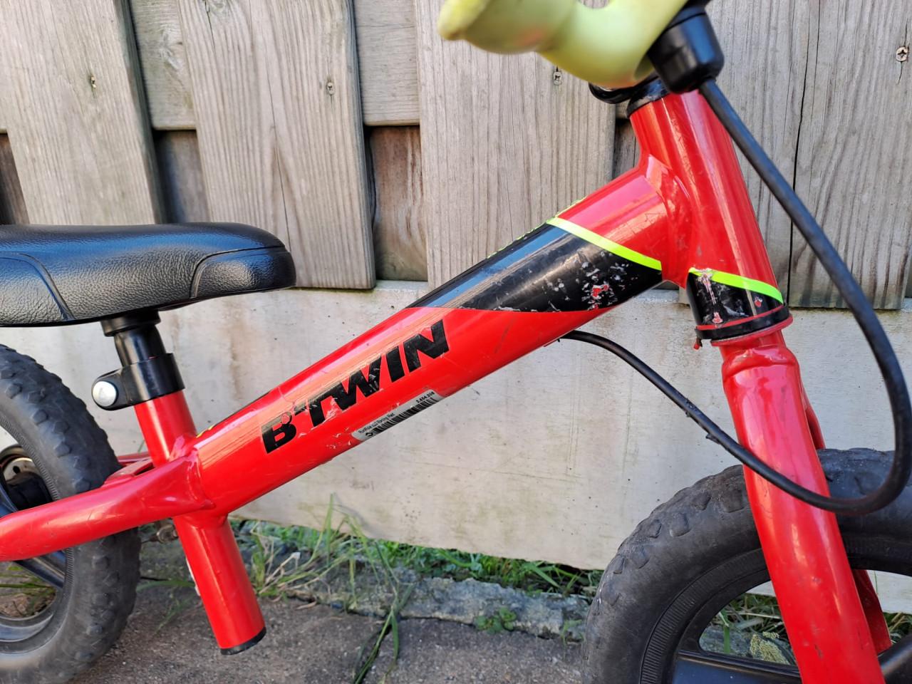 Loopfiets met handrem