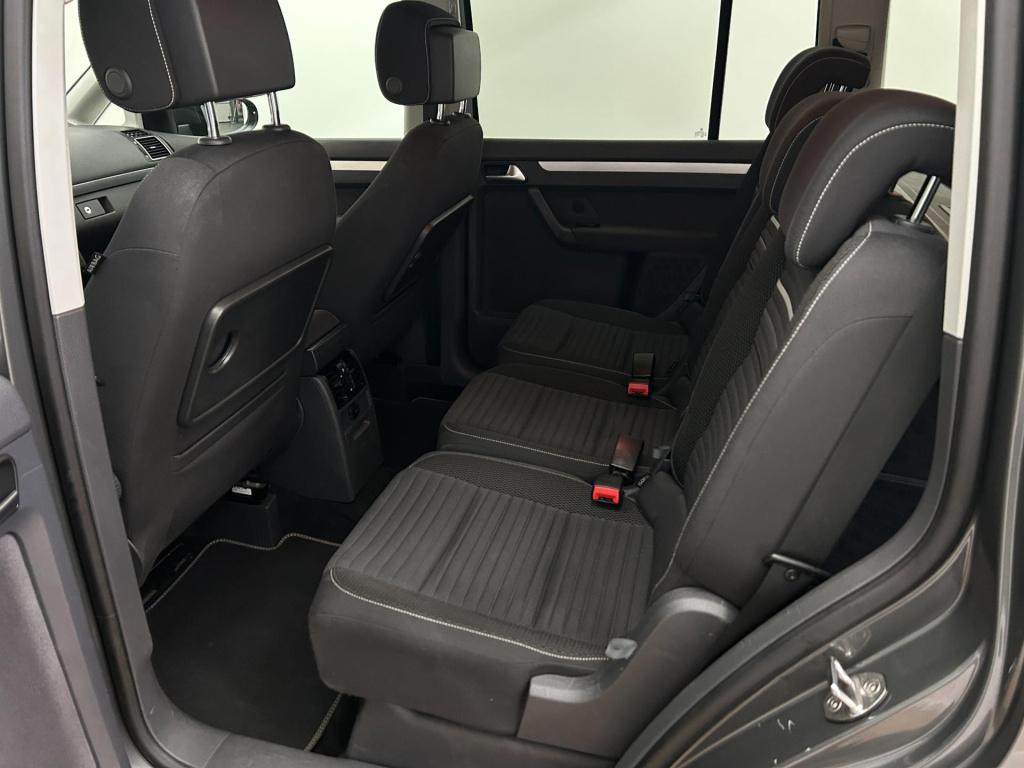 Volkswagen Touran occasion 1.2 tsi highline bluemotion 7p. | grijs | tweede