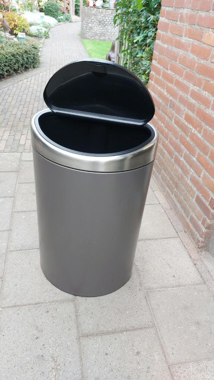 Brabantia Touch Bin vuilnisbak
