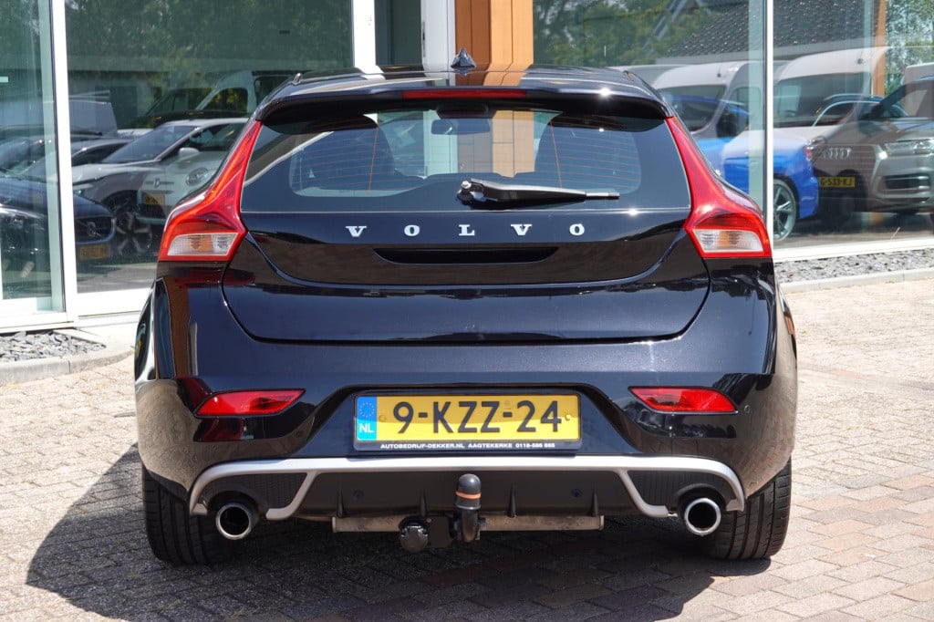 Volvo V40 1.6 t3 r-design