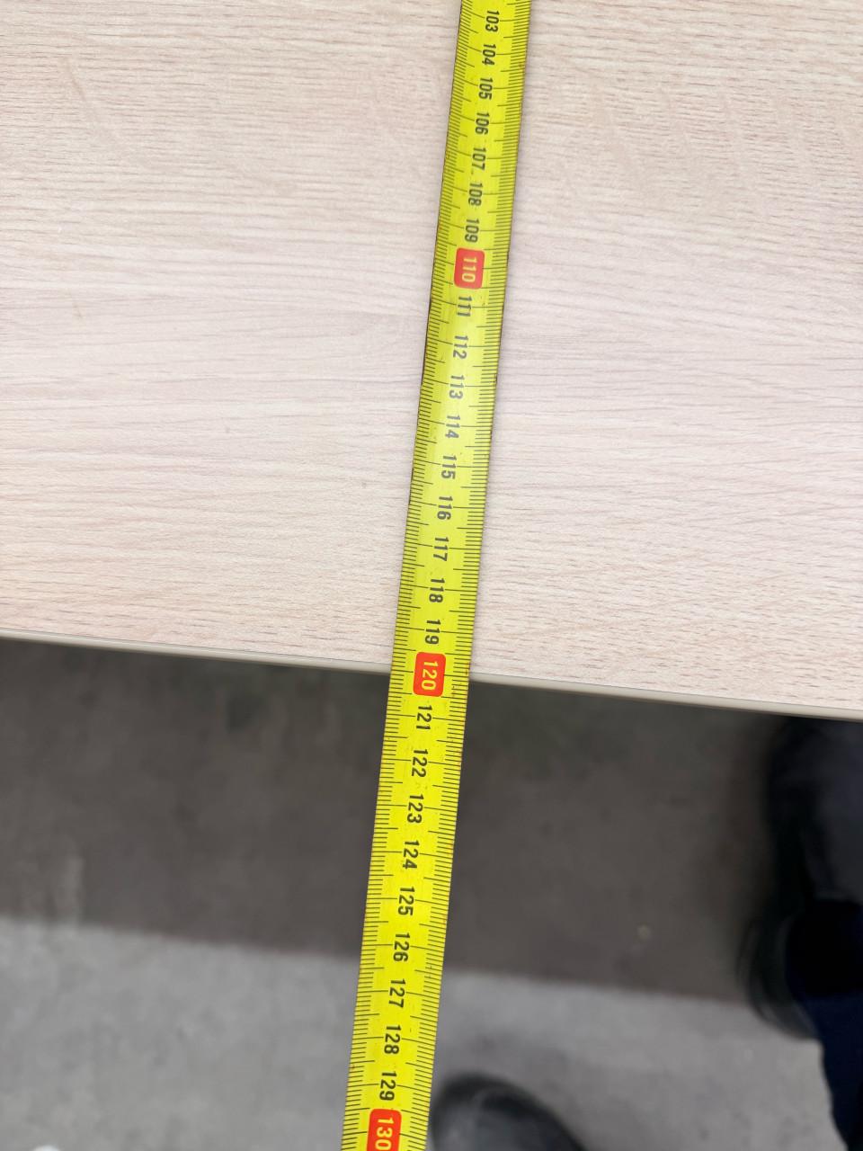 Grote vergadertafel 2 stuks