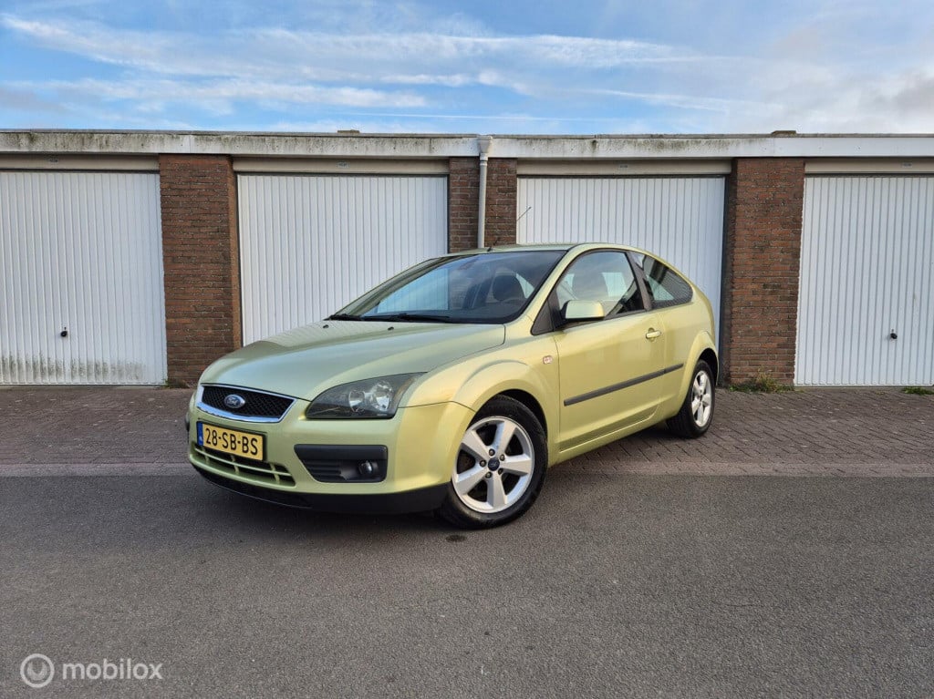 Ford Focus 1.6-16v futura / origineel nl / cruisecontrol