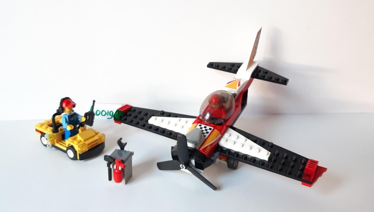 Lego  City 60019: stuntvliegtuig en auto