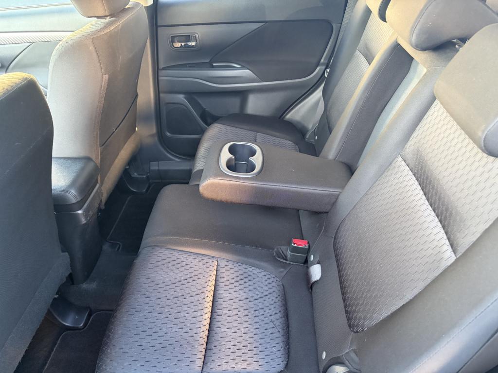 Mitsubishi Outlander 2.0 intense+