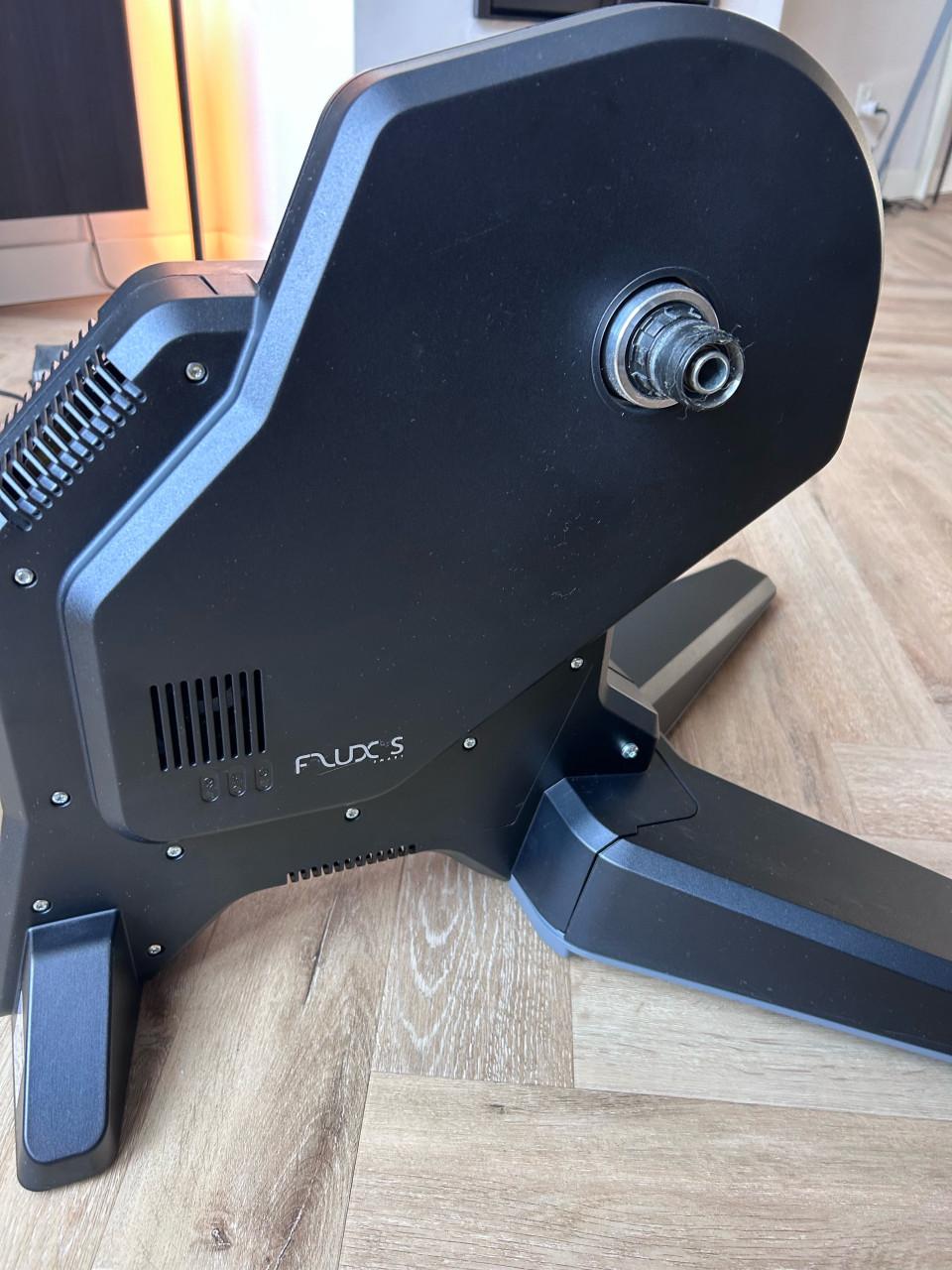 Complete indoor fietstraining set – Tacx Flux S + Wahoo KICKR HEADWIND