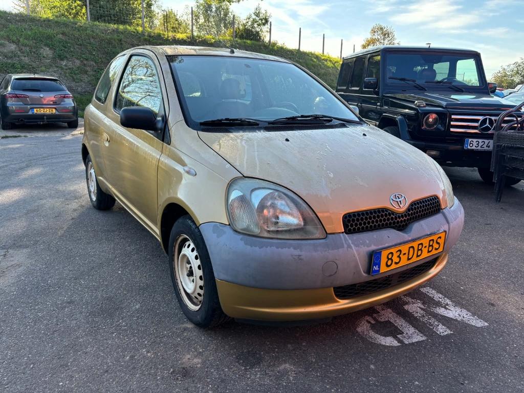 Toyota Yaris 1.0-16v vvt-i terra