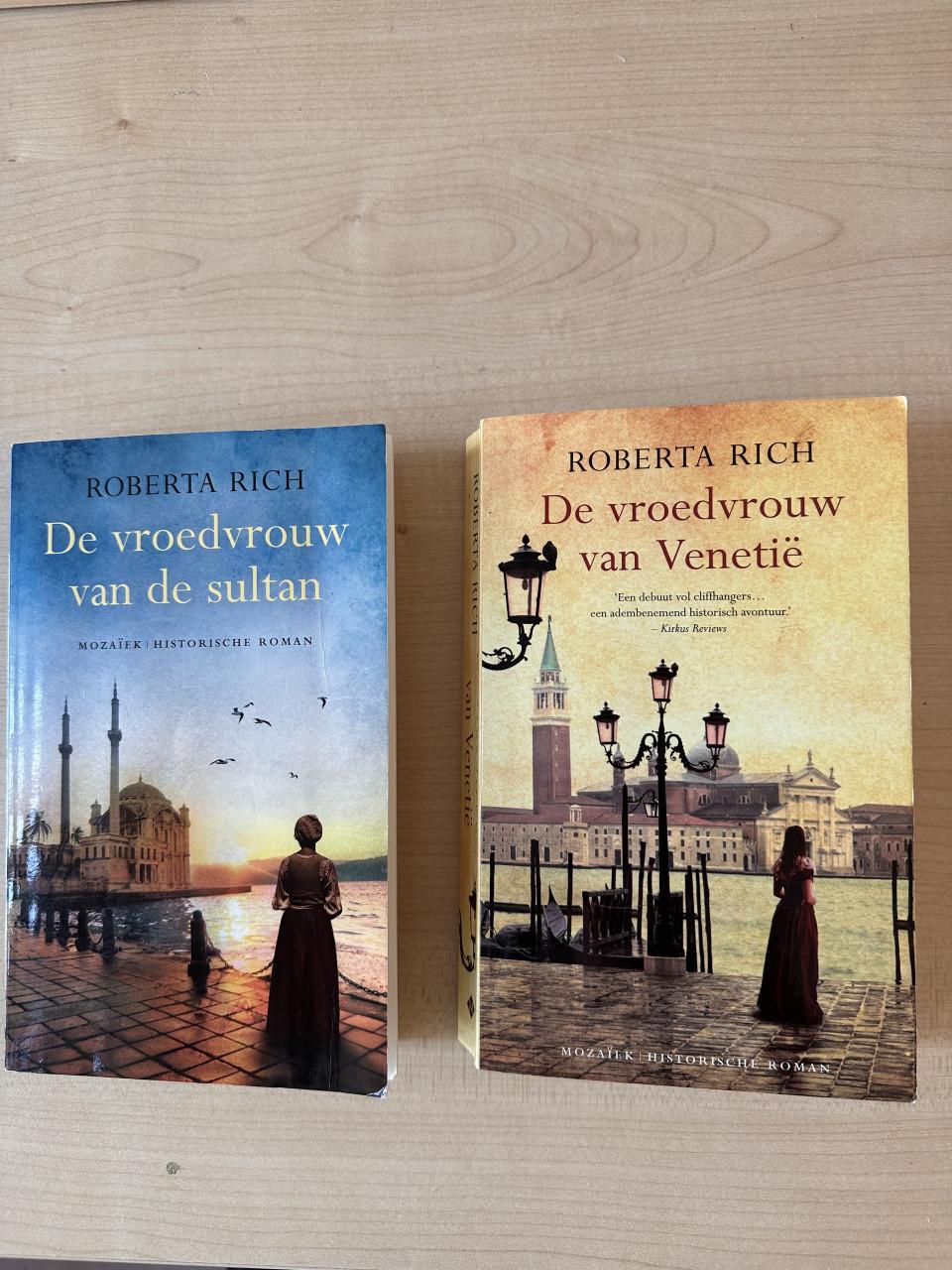 De vroedvrouw van Venetië.  Roberta Rich