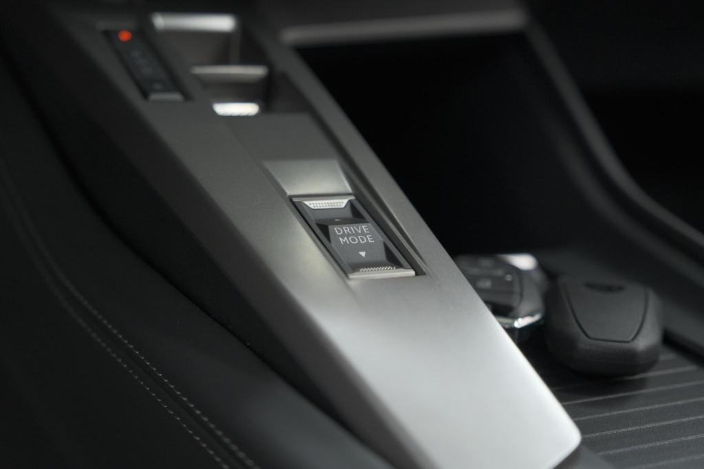 Peugeot 308 sw 1.6 plug-in hybrid 180 allure | 360 camera | adaptieve cruis