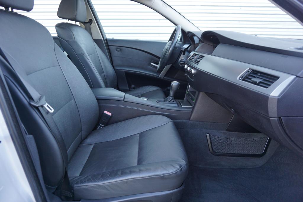 BMW 5 Serie 523i automaat - airco / navi / cruise / leder / pano / stoelver