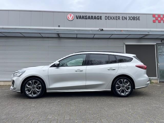 Ford Focus wagon ecoboost hybrid st line | navigatie | clima | led