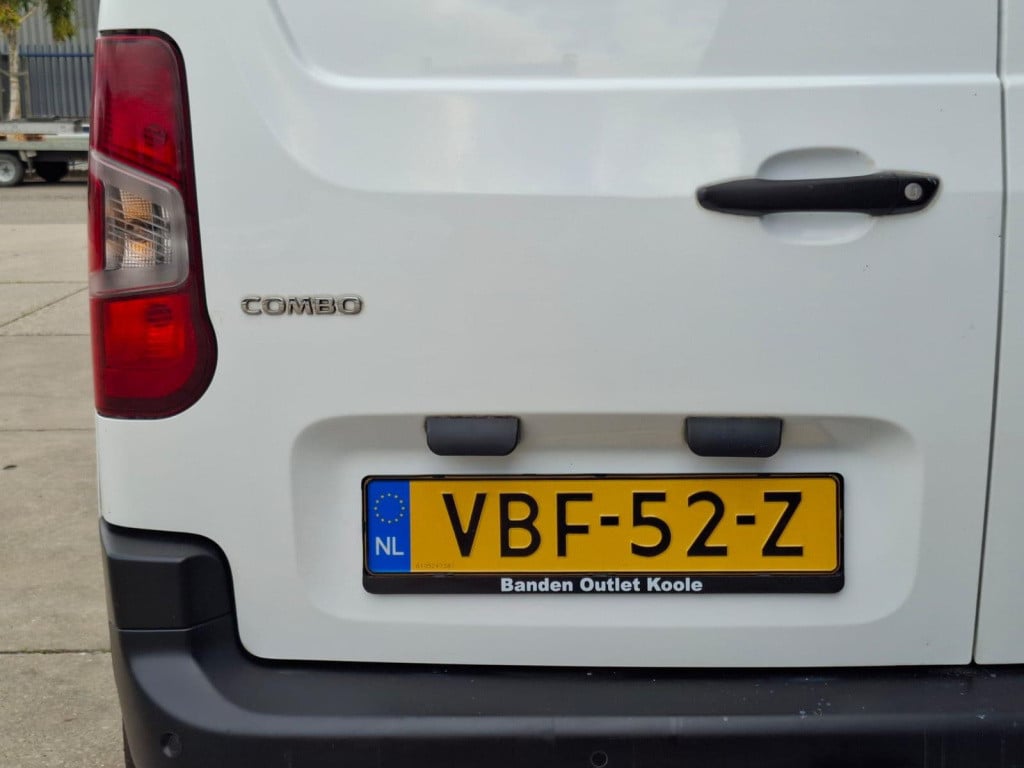 Opel Combo 1.6d l1h1 edition airco / cruise controle / navi / imperial / tr