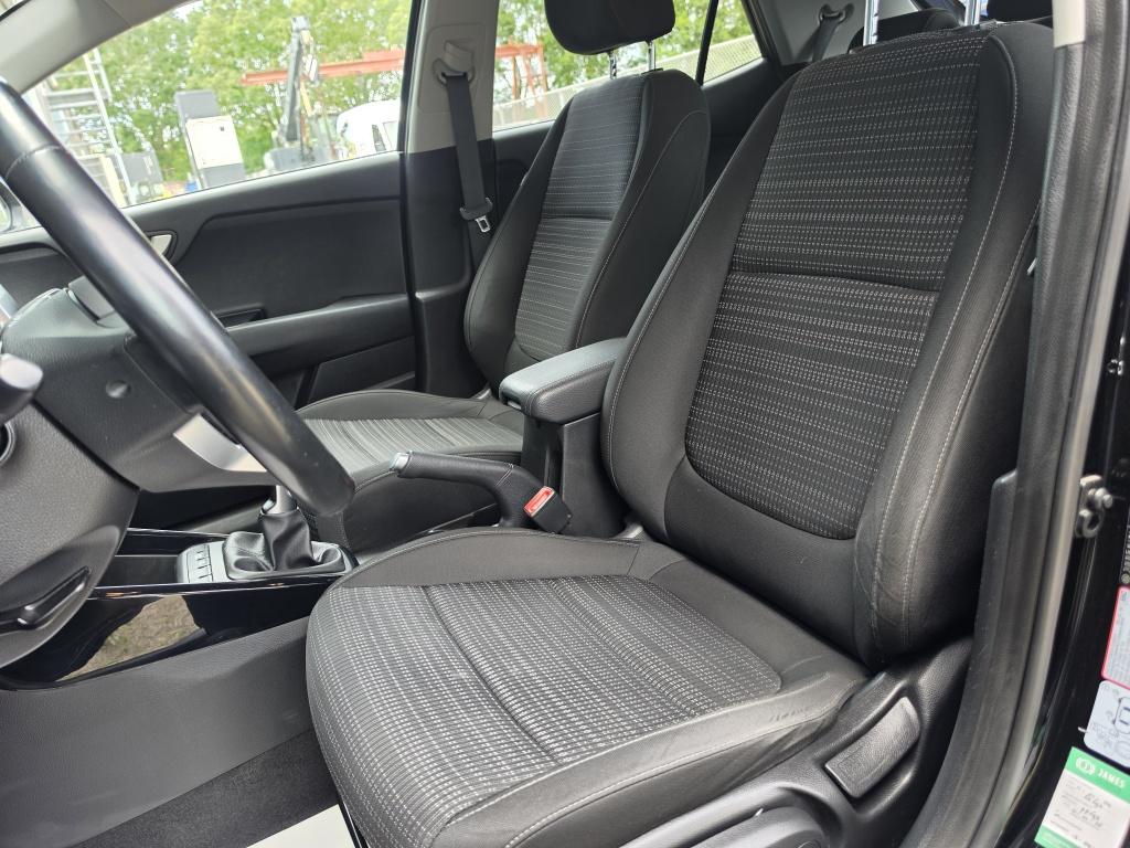 Kia Stonic 1.0 t-gdi mhev dyn+line | lane ass | cruise | clima | navi | lm