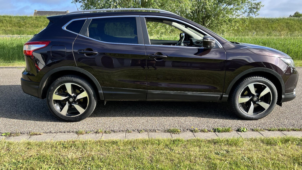 Nissan Qashqai 1.2 connect edition