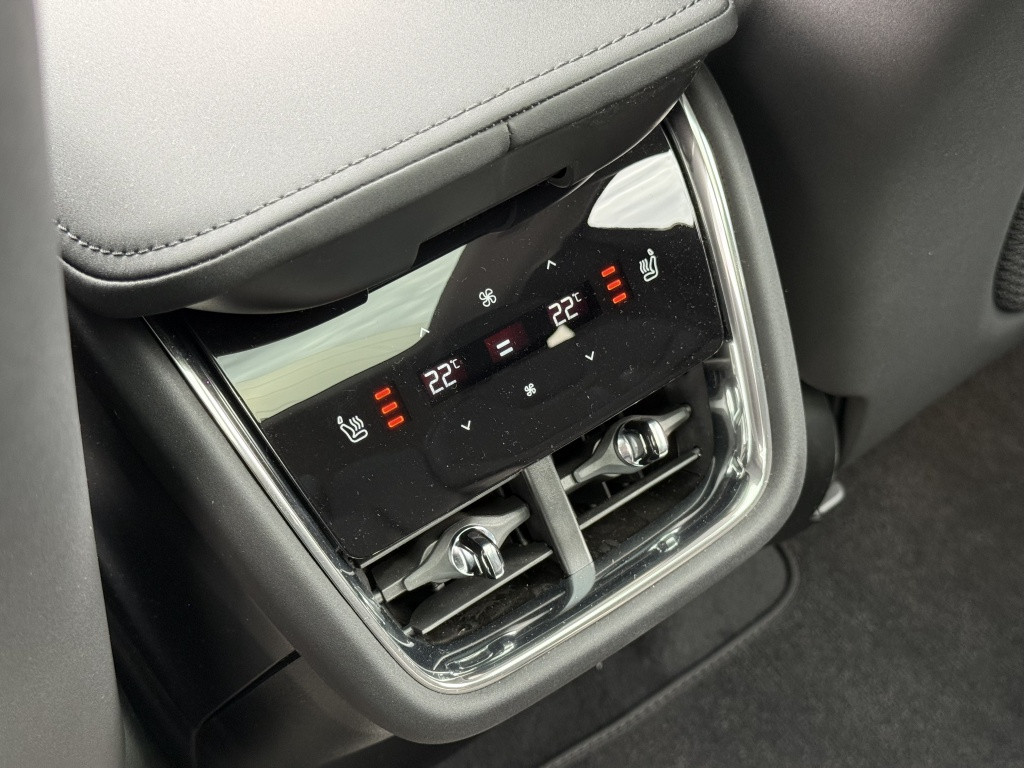 Volvo Ex90 twin performance ultra b&w nieuw €116.350,-