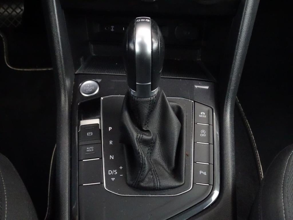 Volkswagen Tiguan 1.4 tsi act highline business r aut | r line | trekhaak |