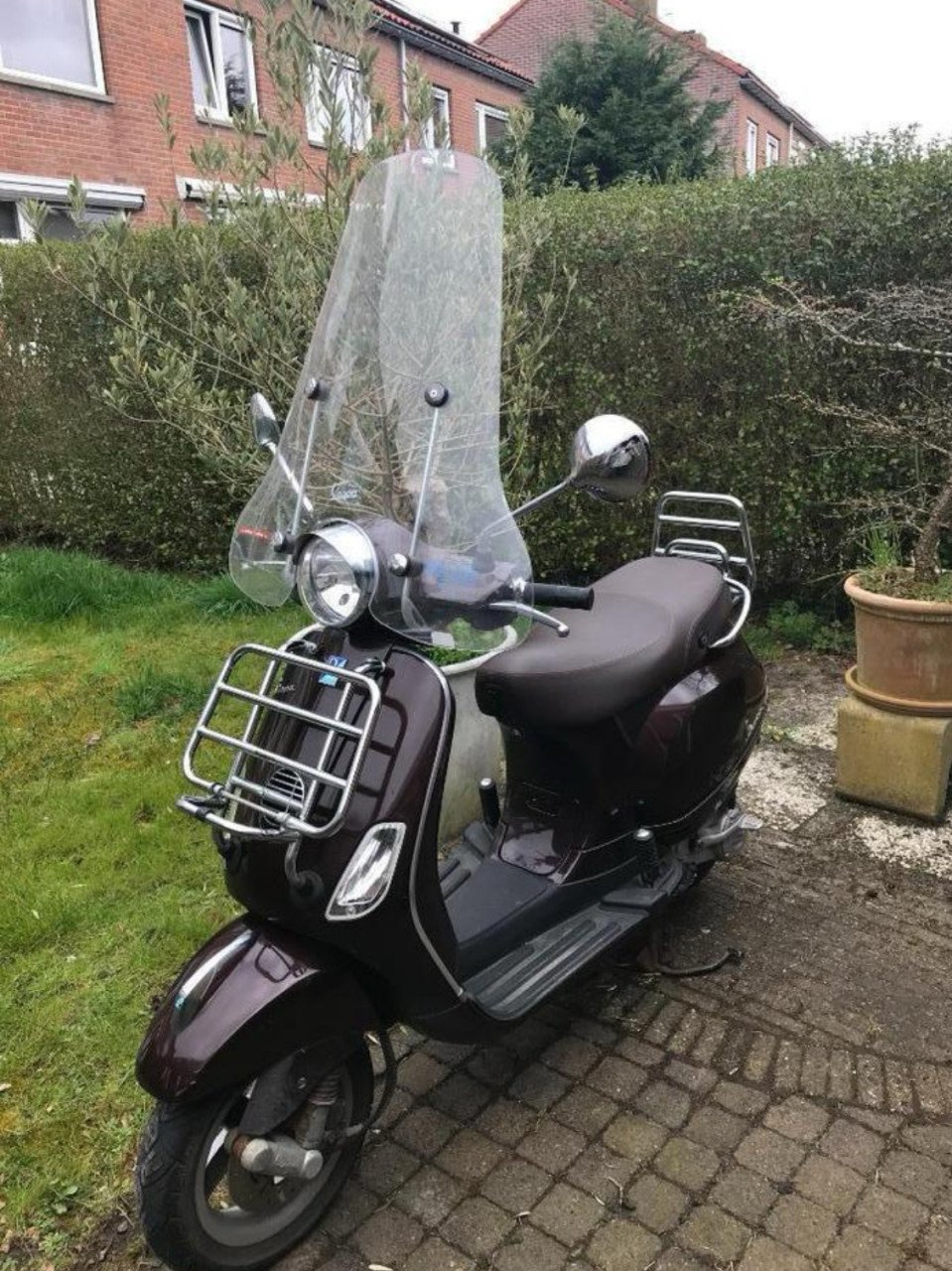Vespa scooter !  Lx 4