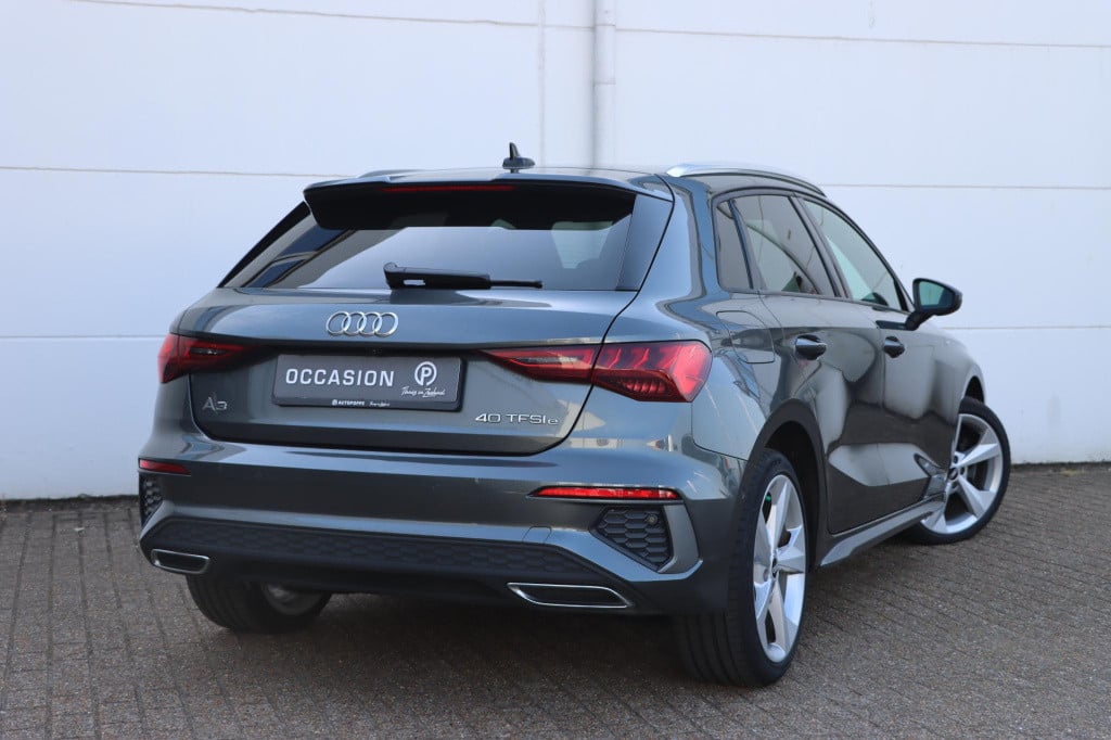 Audi A3 sportback 40 tfsi e s edition 204pk s-tronic