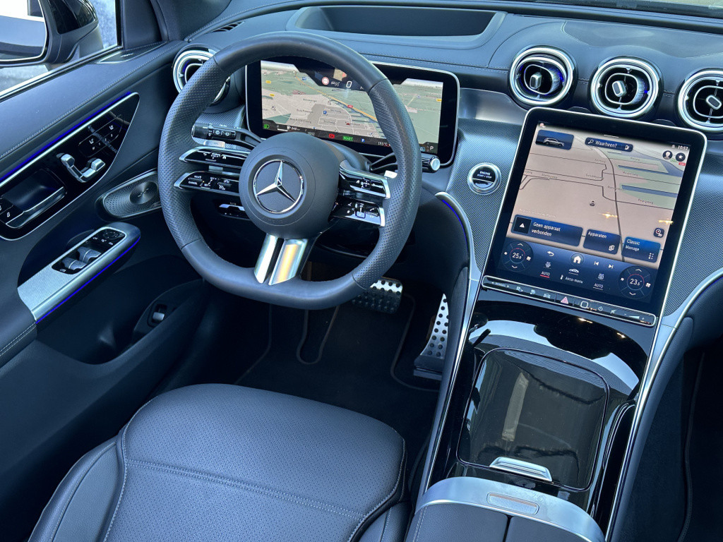 Mercedes-Benz Glc 300e 4matic amg line l airmatic l panoramadak l massage l