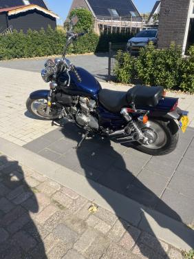 Te koop mijn  Honda VF700C, super Magna, bjr. 1990..