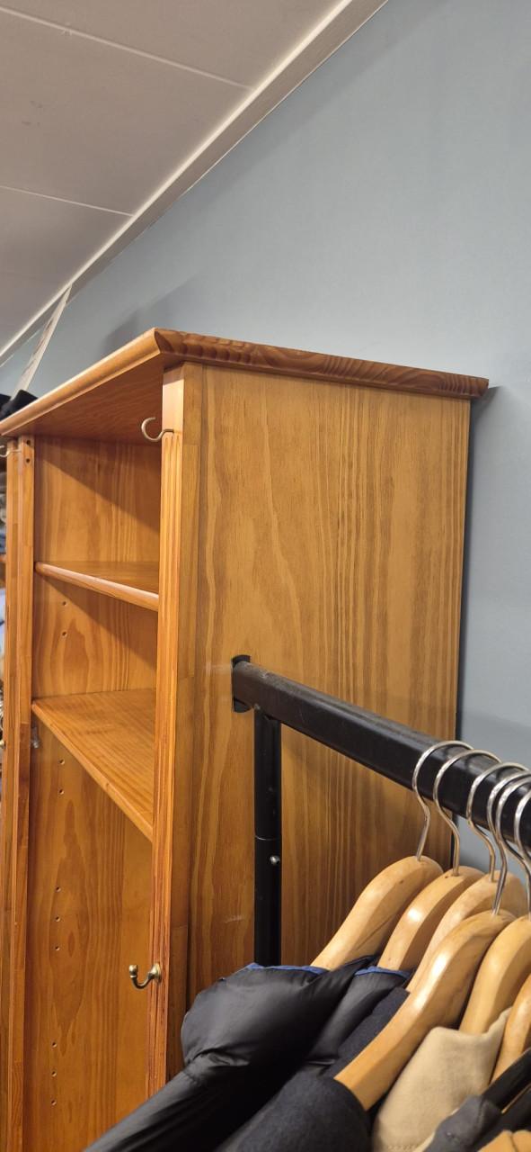 Kast, 8 stuks, gratis!