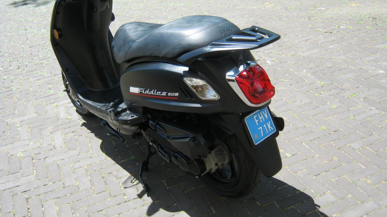 TE KOOP SYM FIDDLE UIT JUNI 2022 TYPE INJECTIE VOOR 950 EURO
