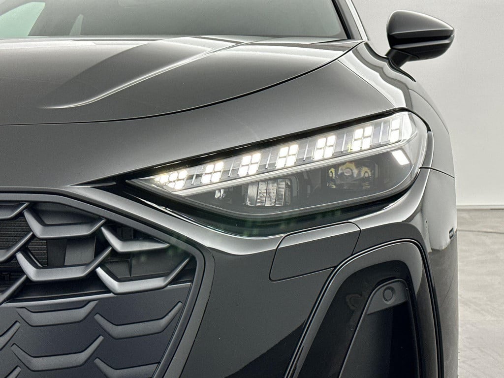 Audi A5 avant s edition 2.0 tfsi e 220 kw / 299 pk avant 7 versn