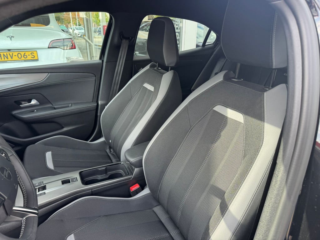 Opel Mokka 1.2 turbo gs black pack (model 2025)