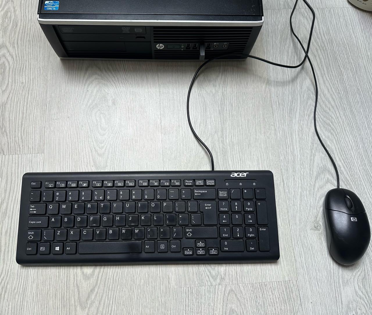 Desktop PC complete set Core i5/7GBram/Windows11/SSD