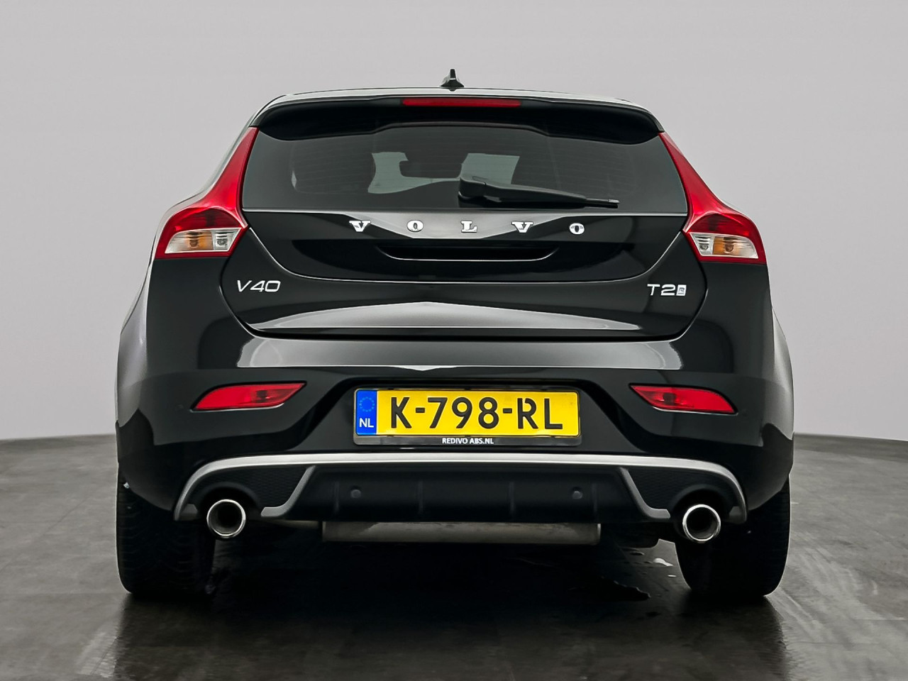 Volvo V40 2.0 T2 R-Design