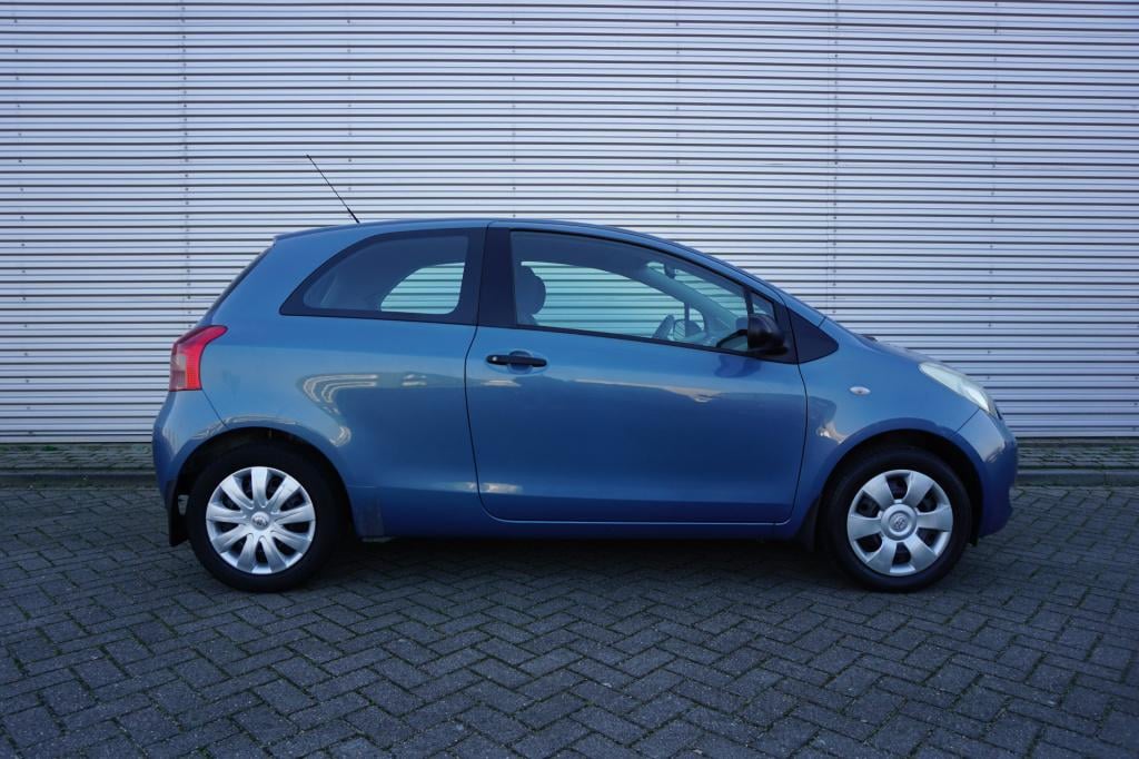 Toyota Yaris 1.0 vvti terra elektr. ramen / trekhaak / nap