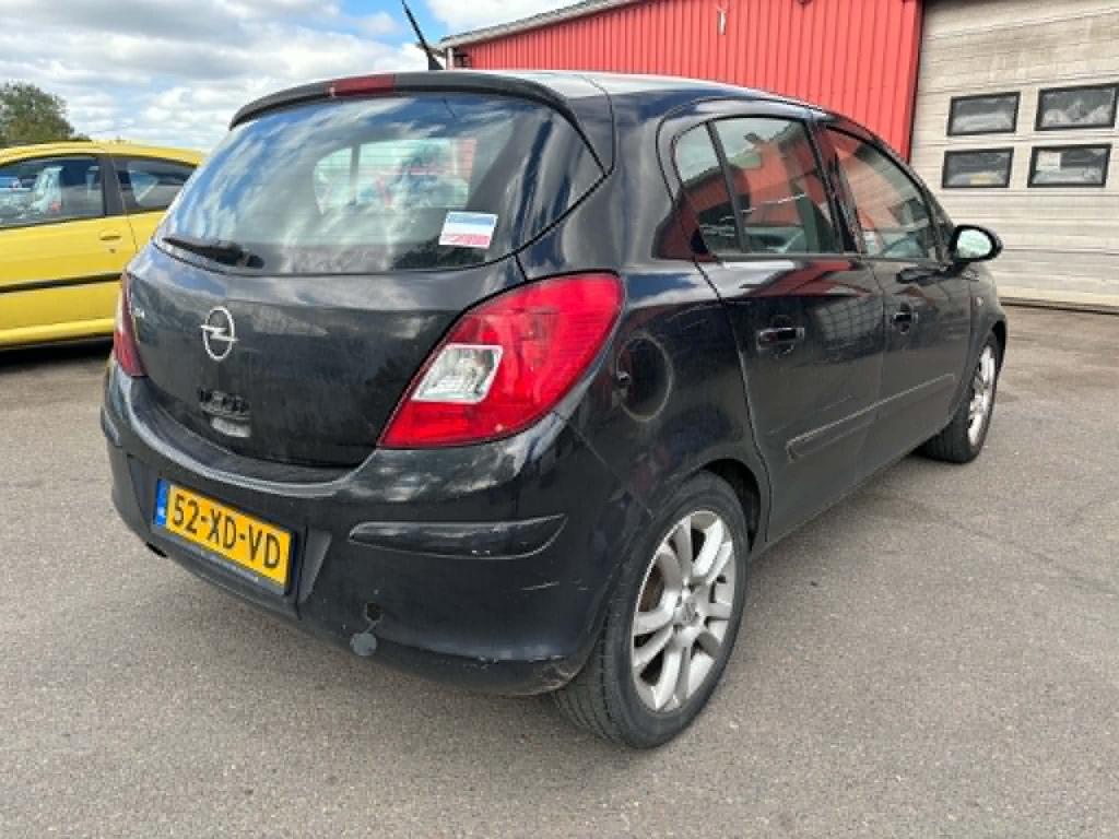 Opel Corsa 1.4-16v bns sport