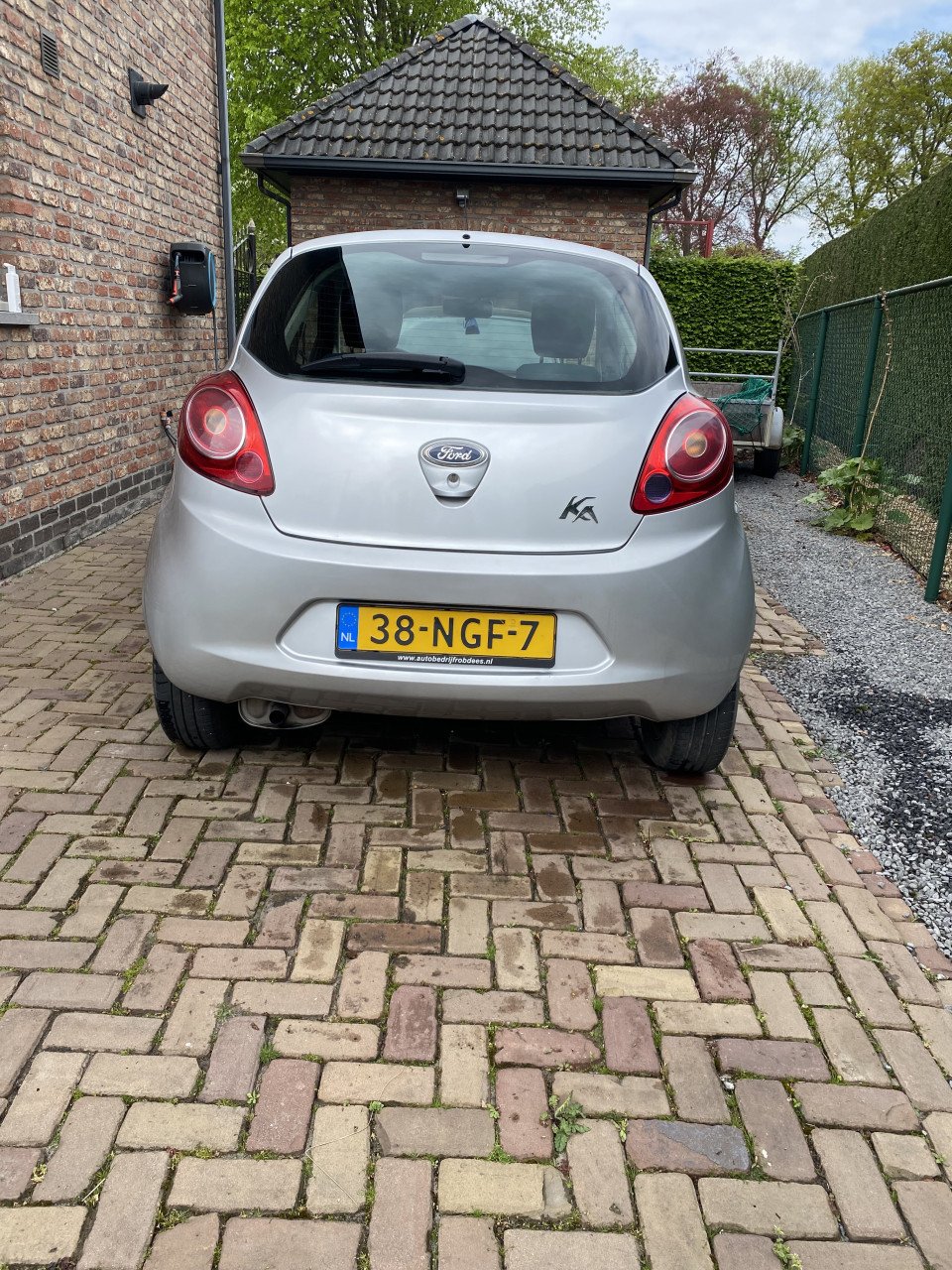 Ford ka. Nieuwe distributie en grote beurt