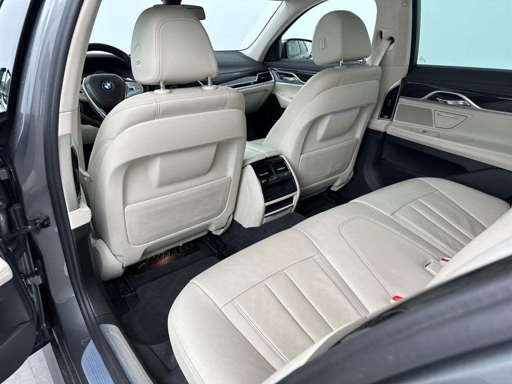 BMW 7 Serie 730d high executive m-pakket hud soft 360