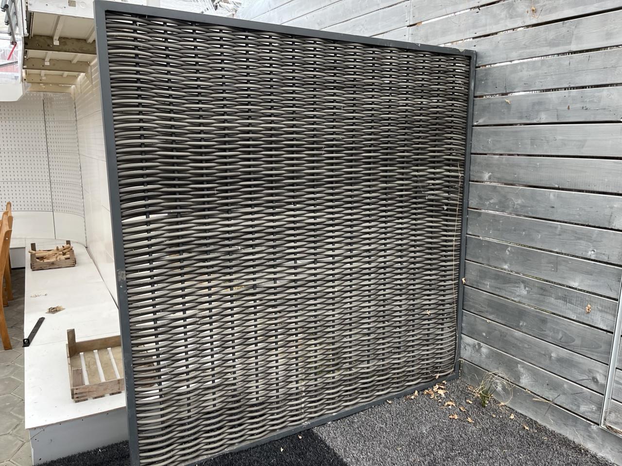 Kunststof vlechtscherm