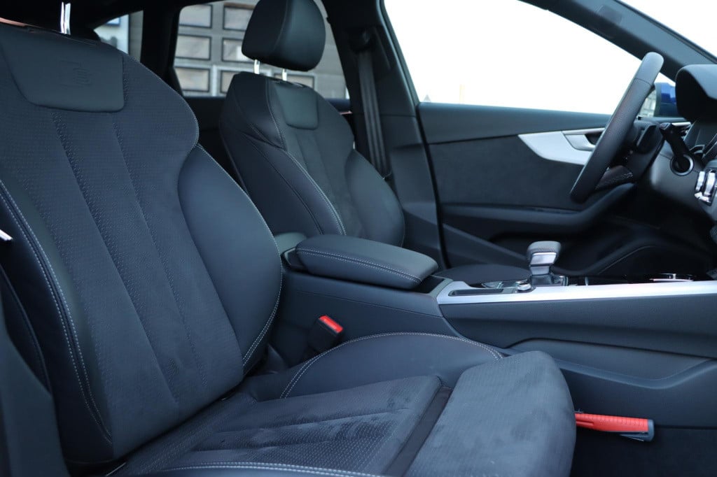 Audi A4 avant 35 tfsi s edition competition